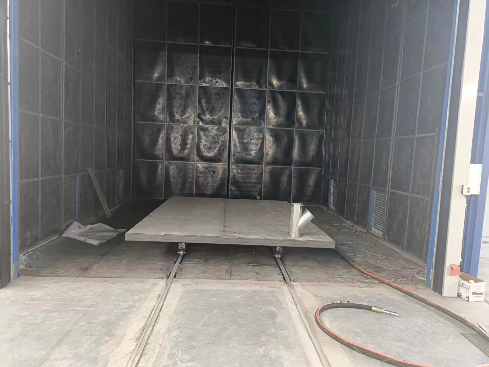 機械回收噴砂房